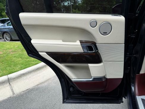 Used 2015 Land Rover Range Rover Autobiography AWD/4WD image 40