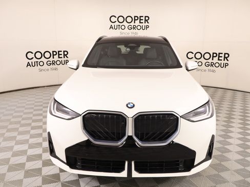 Used 2025 BMW X3 xDrive30i image 9