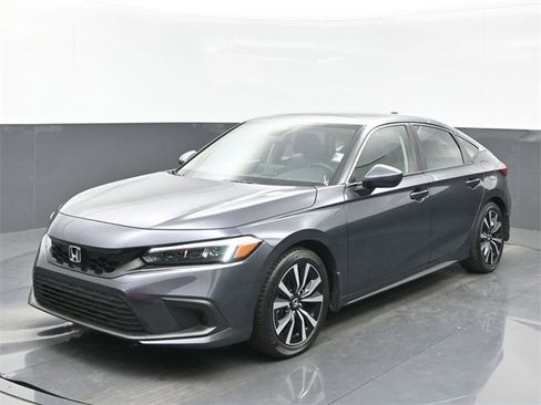 Certified 2024 Honda Civic EX-L image 1