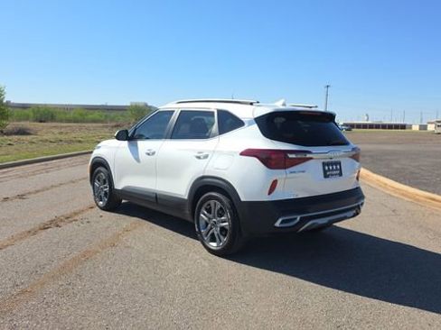 Used 2023 Kia Seltos S image 8