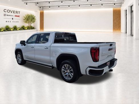 Used 2023 GMC Sierra 1500 Denali w/ Technology Package AWD/4WD image 11