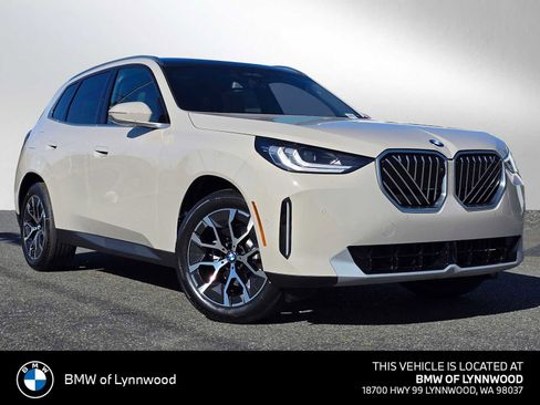 Used 2025 BMW X3 xDrive30i w/ Premium Package image 1
