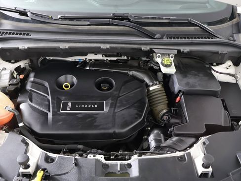 Used 2018 Lincoln MKC Select w/ Select Plus Package image 24