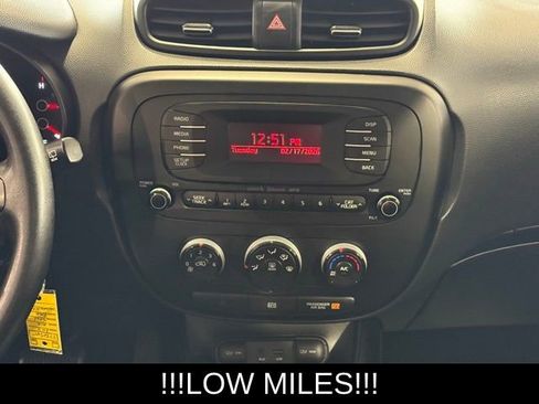 Used 2014 Kia Soul Base image 19