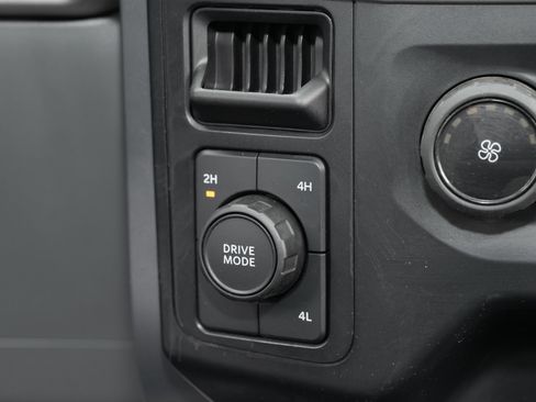 Used 2023 Ford F150 XLT image 34