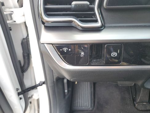 Certified 2023 Kia Sportage EX FWD image 27