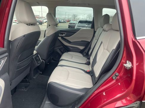 Used 2022 Subaru Forester Limited image 21