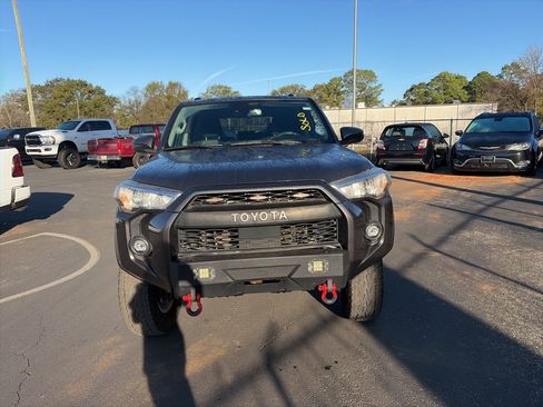 Used 2021 Toyota 4Runner SR5 image 2