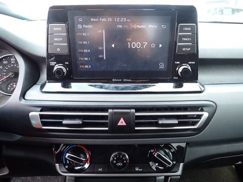 Certified 2023 Kia Seltos LX image 14