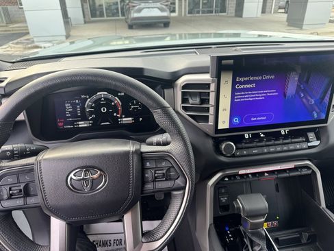 Used 2025 Toyota Tundra Limited image 11