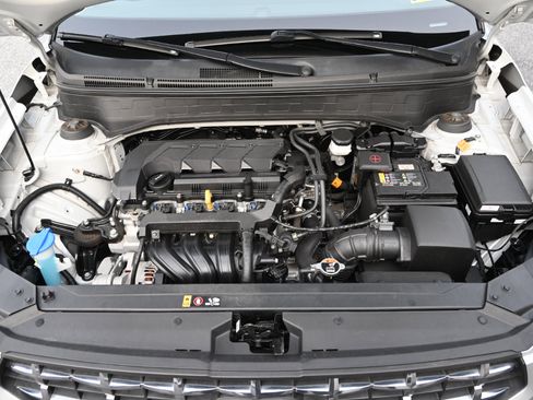 Used 2022 Hyundai Venue SEL image 41