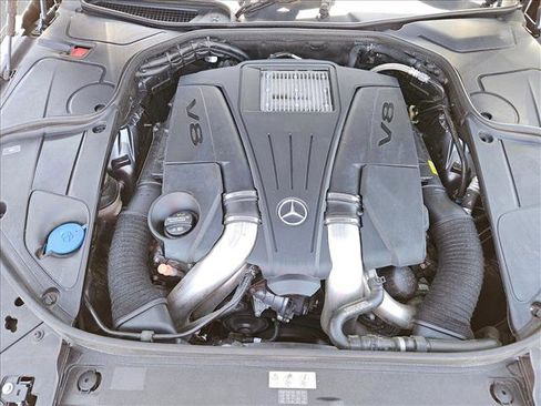 Used 2017 Mercedes-Benz S 550 Sedan image 27