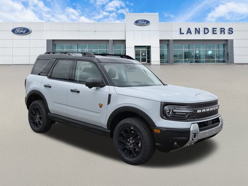 New 2026 Ford Bronco Sport Badlands w/ Badlands Tech Package AWD/4WD image 1