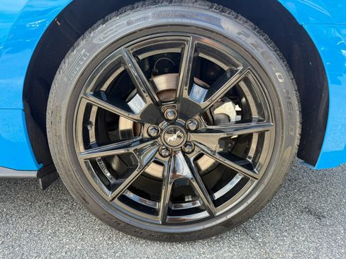 Used 2017 Ford Mustang GT RWD image 28