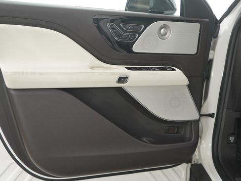 Used 2024 Lincoln Aviator Black Label image 20