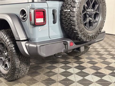 Used 2024 Jeep Wrangler Unlimited Sport AWD/4WD image 38