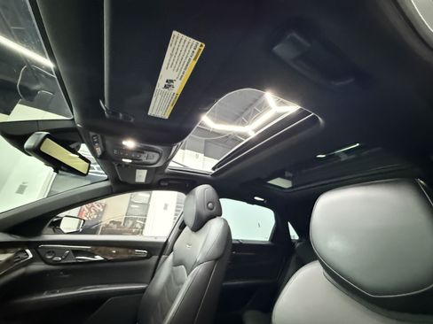 Used 2018 Cadillac CT6 Luxury AWD/4WD image 12