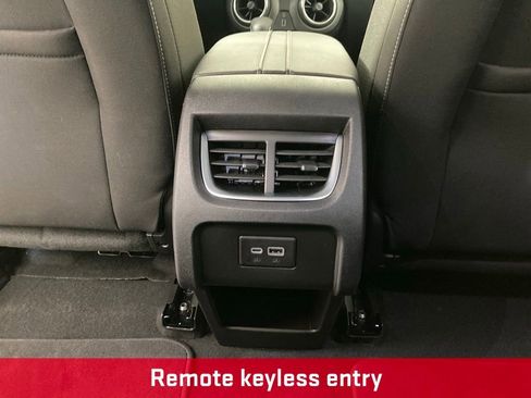 Used 2025 Chevrolet Blazer LT AWD/4WD image 16