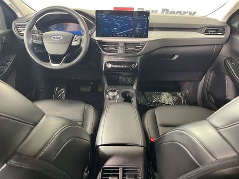 Used 2025 Ford Escape Platinum image 6