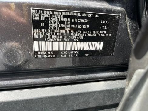 Used 2024 Toyota RAV4 LE AWD/4WD image 20