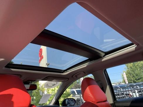 Used 2019 Toyota Camry XSE FWD image 32