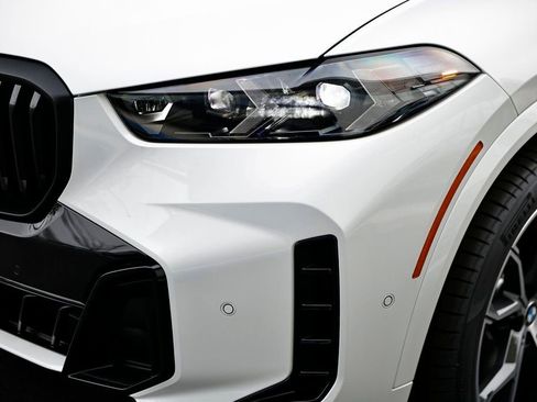 New 2026 BMW X5 sDrive40i w/ M Sport Package image 12