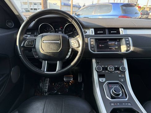 Used 2017 Land Rover Range Rover Evoque SE Premium AWD/4WD image 27