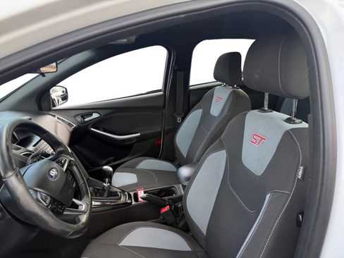 Used 2016 Ford Focus ST image 10