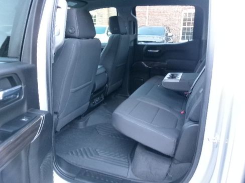 Used 2022 Chevrolet Silverado 1500 RST image 16