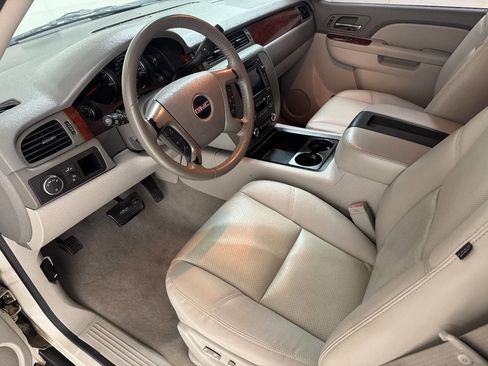 Used 2010 GMC Yukon SLT image 48