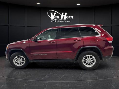 Used 2018 Jeep Grand Cherokee Laredo AWD/4WD image 4