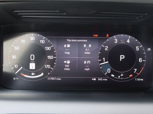 Certified 2025 Land Rover Discovery Sport Dynamic SE AWD/4WD image 18