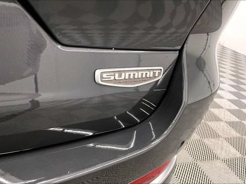 Used 2025 Jeep Grand Cherokee Summit AWD/4WD image 9