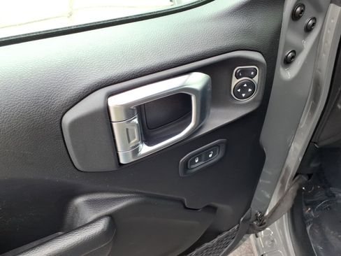 Used 2023 Jeep Wrangler Unlimited Sport AWD/4WD image 17
