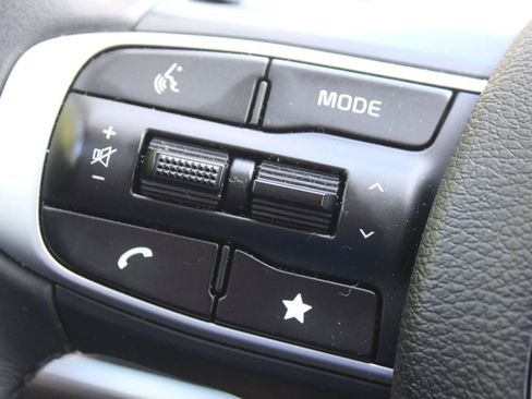 Certified 2025 Kia Sportage SX FWD image 27