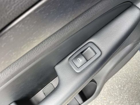 Certified 2018 Jeep Grand Cherokee Altitude AWD/4WD image 19