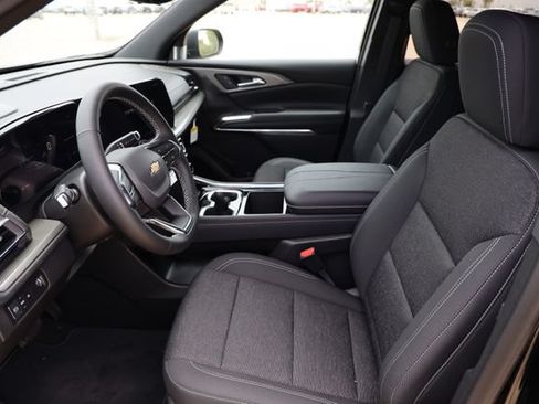 New 2026 Chevrolet Traverse LT w/ Driver Confidence Package FWD image 12
