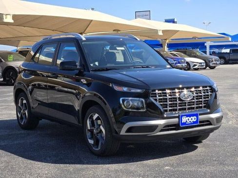 New 2026 Hyundai Venue SEL image 2