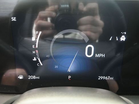 Used 2025 Buick Encore GX Preferred image 11