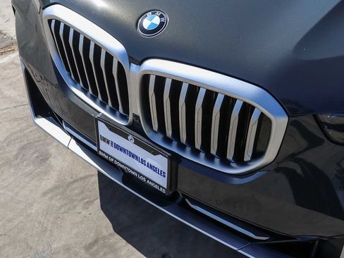 Used 2026 BMW X5 sDrive40i w/ Premium Package RWD image 10