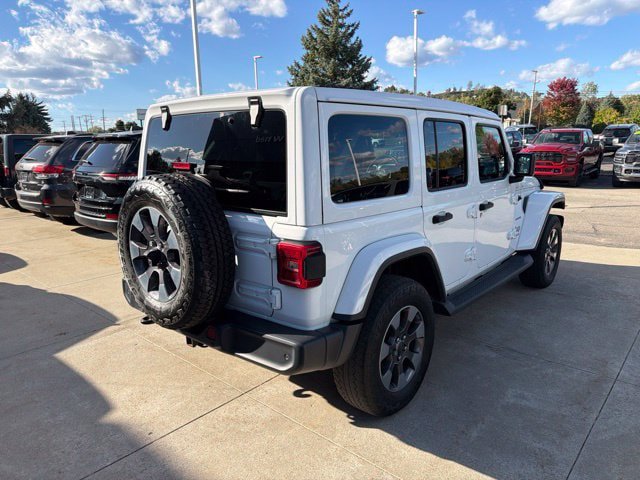 Used 2018 Jeep Wrangler Unlimited Sahara w/ Uconnect 4C Nav & Sound Group AWD/4WD image 6