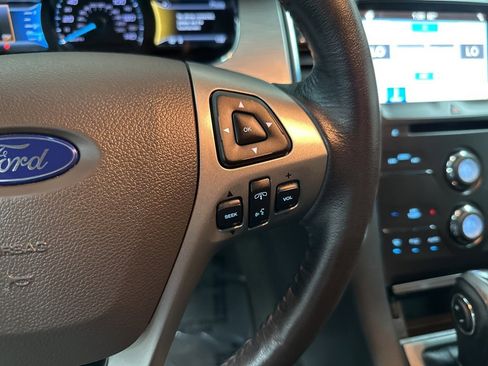 Used 2018 Ford Taurus SEL w/ Equipment Group 201A image 17