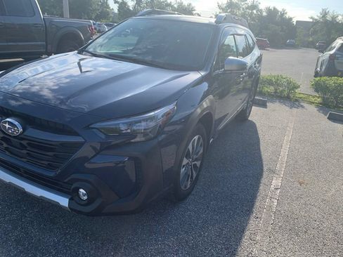 Used 2025 Subaru Outback Touring w/ Popular Package #2 AWD/4WD image 2