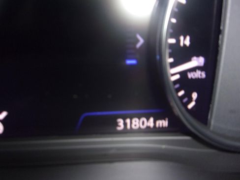 Used 2024 Buick Enclave Premium image 18