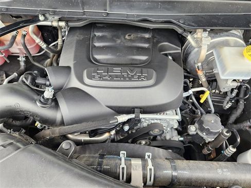 Used 2024 RAM 2500 Big Horn image 30