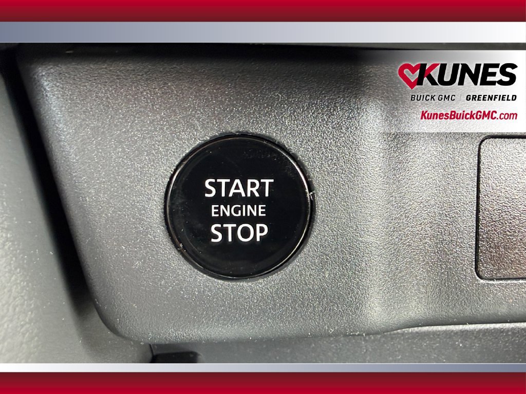Used 2026 Nissan Rogue SV AWD/4WD image 31