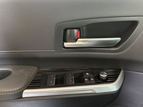 New 2026 Toyota Sienna XLE Woodland Edition AWD/4WD image 10