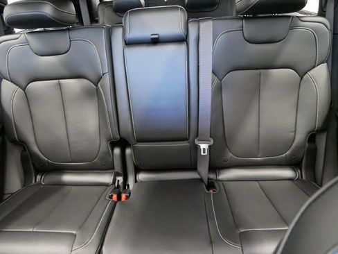 Certified 2025 Jeep Grand Cherokee L Limited w/ Luxury Tech Group II image 36