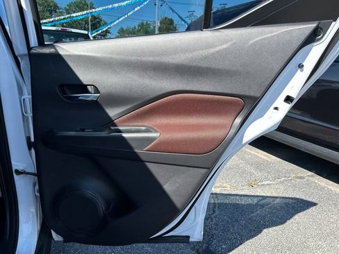 Used 2023 Nissan Kicks SR FWD image 44