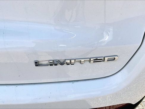 Used 2020 Jeep Compass Limited AWD/4WD image 25